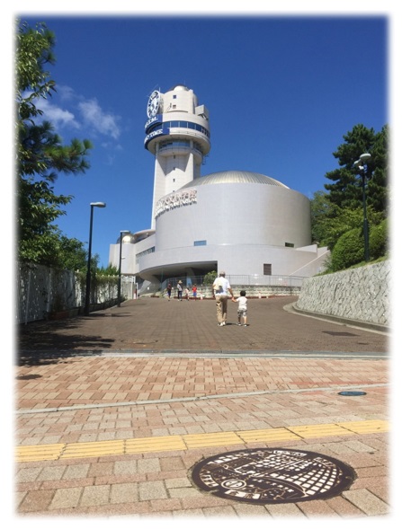 マンホール２