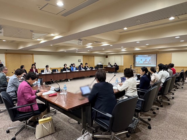 写真：理事会の様子_2