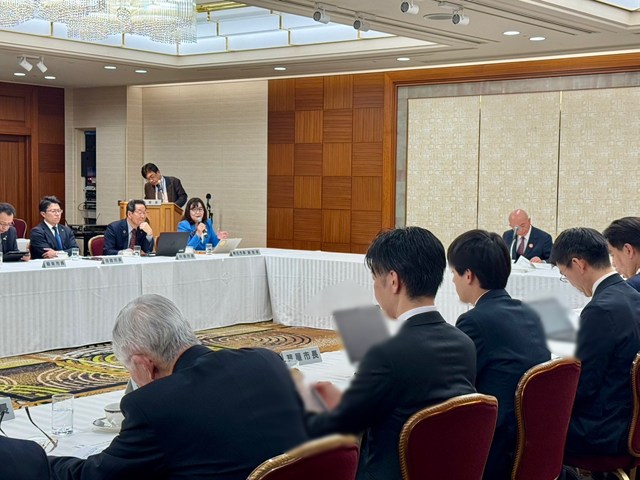 写真：理事会・総会の様子_2