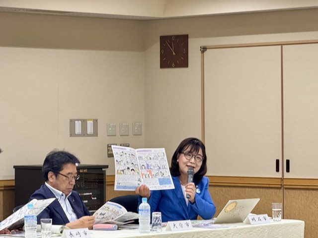 写真:プロジェクト会議の様子_1