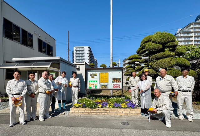 写真:工場見学の様子_4
