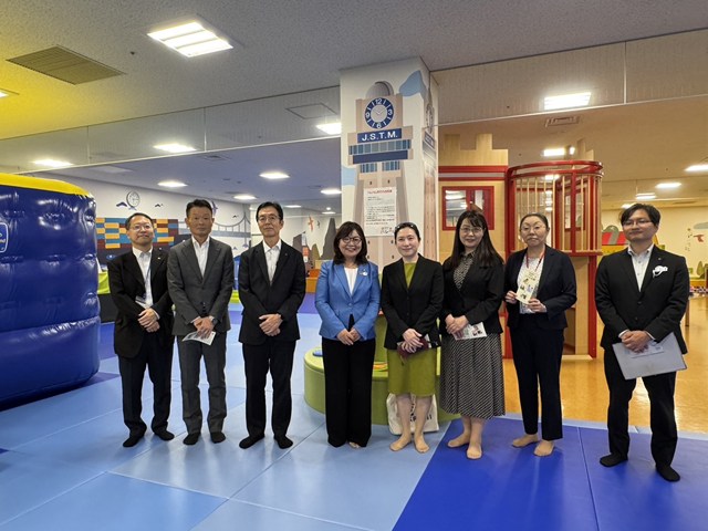 写真:視察対応の様子_2