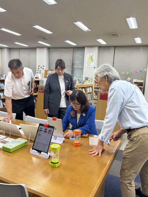写真:視察の様子_5