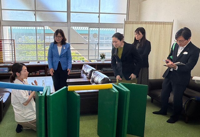写真:視察対応の様子_1