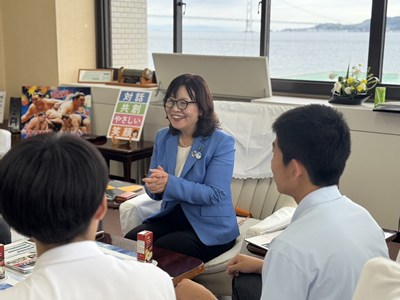 写真:市長インタビューの様子_1