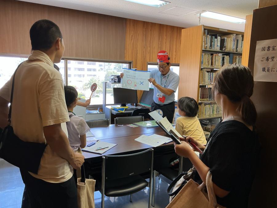  R8議会棟探検.jpg